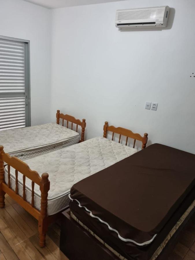 Apto Terreo 50 Metros Da Praia Do Guaruja Ngoại thất bức ảnh