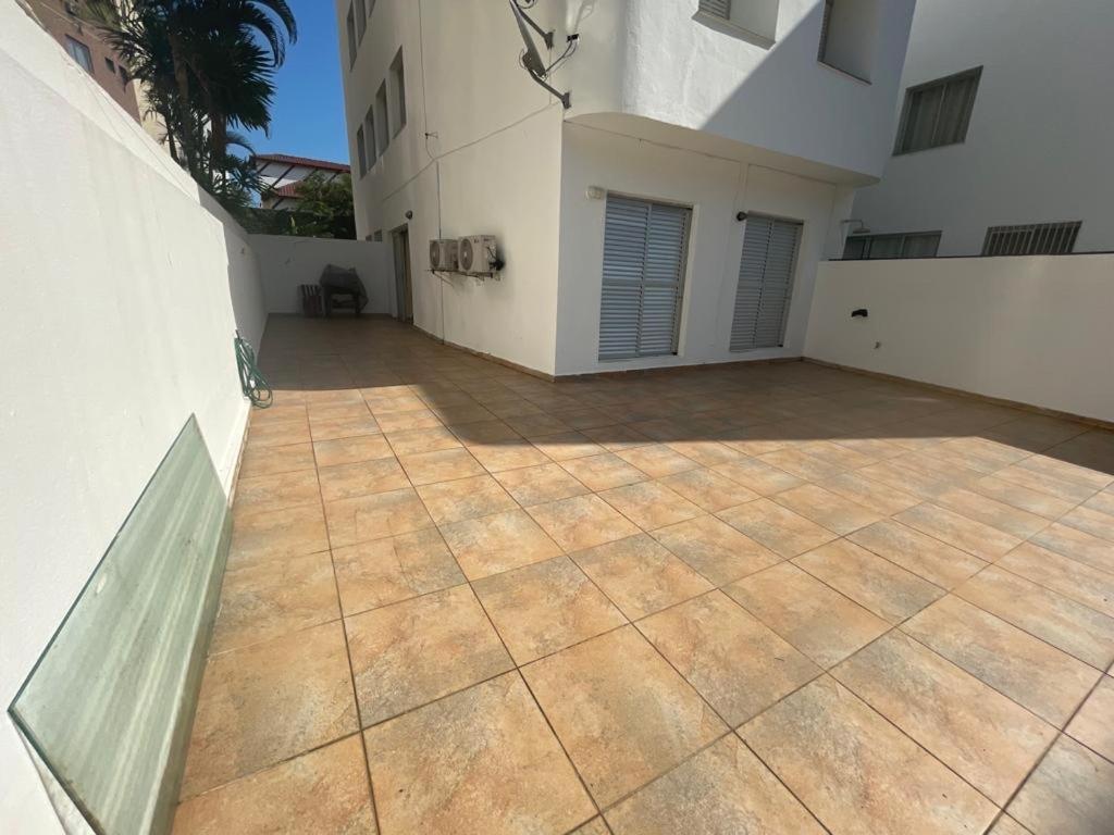 Apto Terreo 50 Metros Da Praia Do Guaruja Ngoại thất bức ảnh